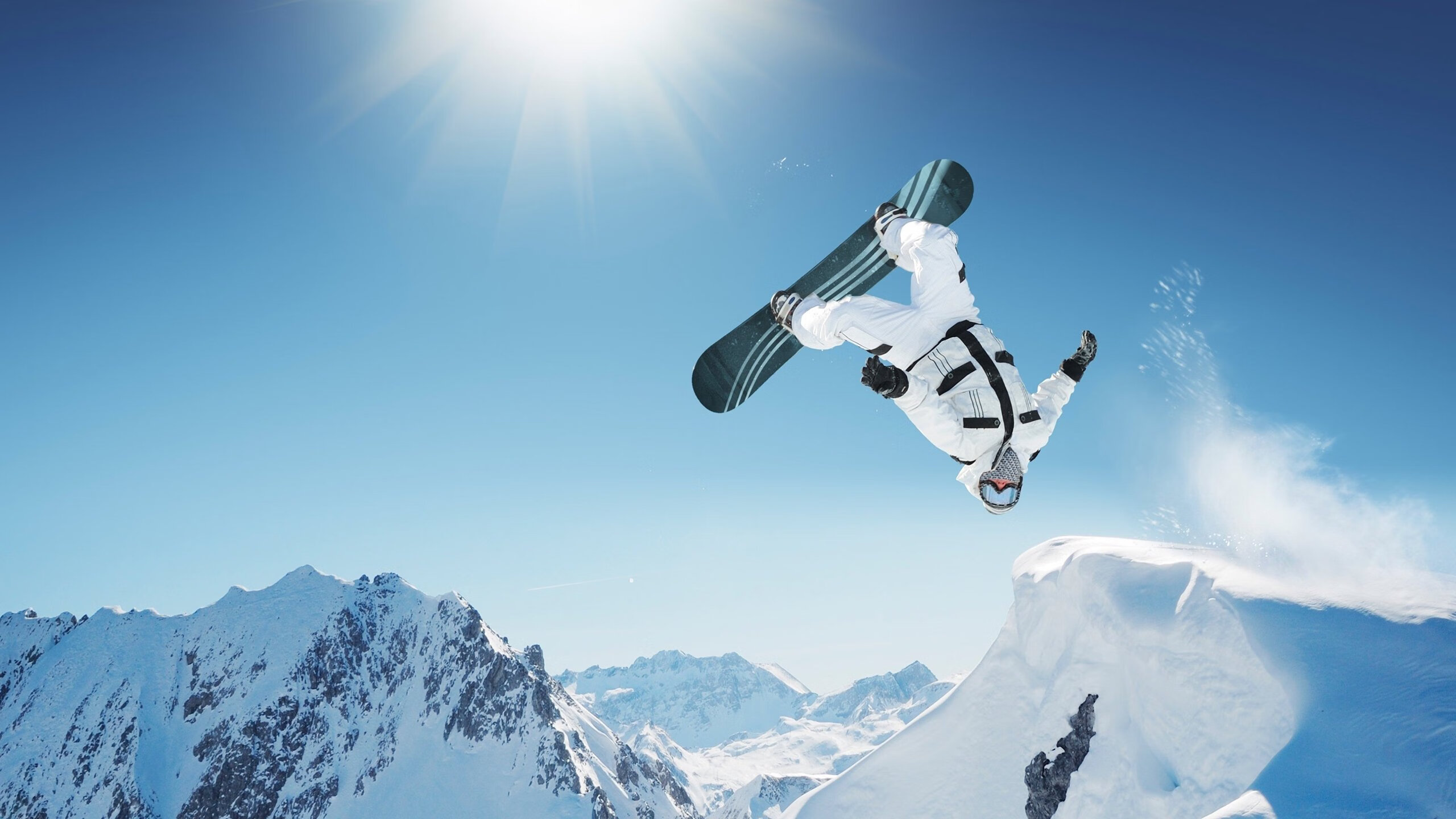 自由式滑雪新星闪耀国际赛场，中国选手再创佳绩