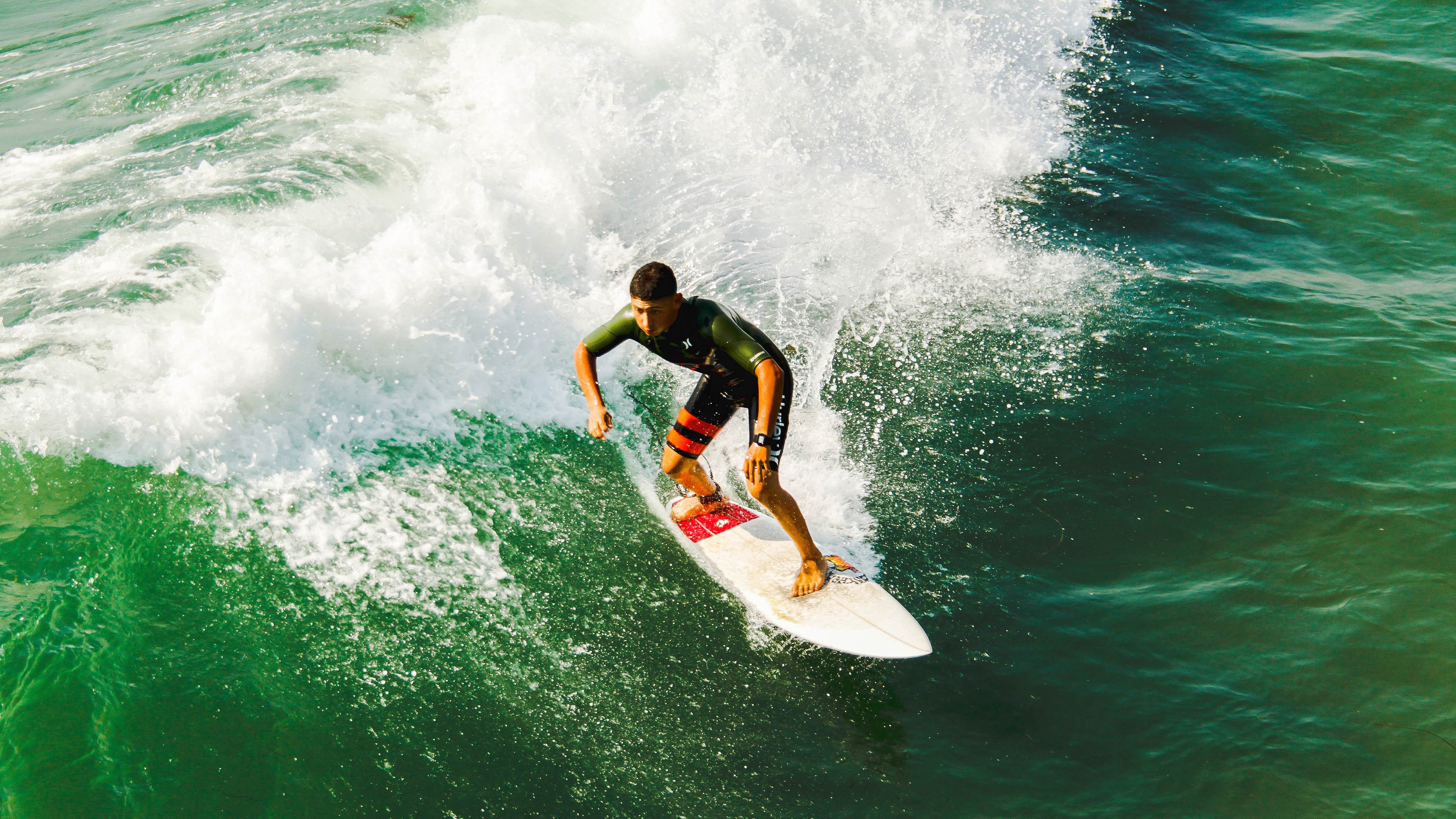 电竞世界杯盛大开幕，全球顶尖战队角逐荣耀之巅